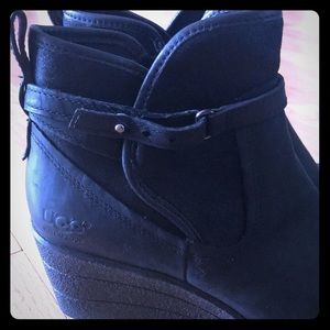 UGG wedge booties 8 BLACK NEW